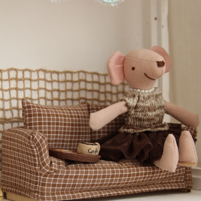 Vintage Miniature Sofa Plaid F - Model Kit Vintage ulasan dan harga